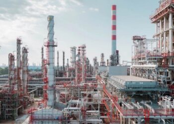 Србија обезбедила гориво и стабилност: МОЛ преузима НИС