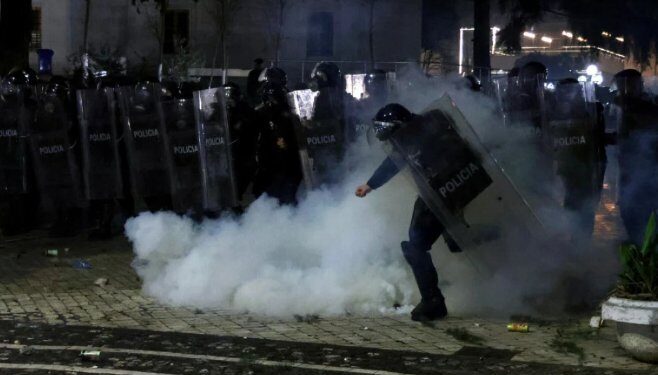 Када протест пређе границу: институције, закон и улога полиције