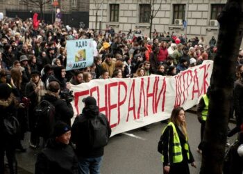 KADA SOLIDARNOST POSTANE PERFORMANS