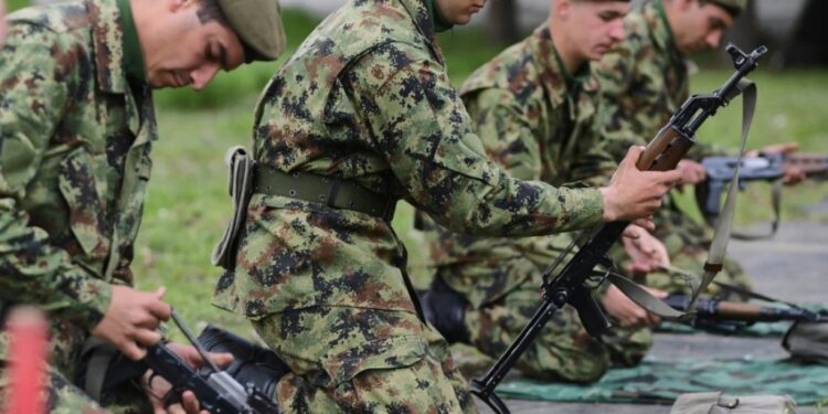 VUČIĆ PRED VOJNIM VRHOM: SPREMNOST SRBIJE NA PROVERI