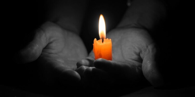 TRAGEDIJA KAO SCENA ZA POLITIČKI PERFORMANS