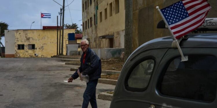 SAD OPTUŽILE KUBU ZA UZNEMIRAVANJE DIPLOMATE