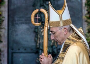 ANĐEO SA LIKOM MELONIJE: VATIKAN POKREĆE ISTRAGU