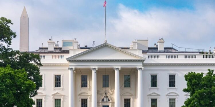 Foto: Shutterstock.com/Zack Frank, ilustracija