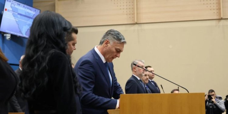 Foto: TANJUG/SRNA/BORISLAV ZDRINJA