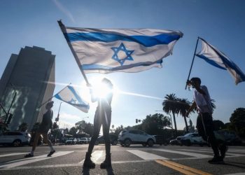 Foto: Shutterstock.com/Ringo Chiu, ilustracija