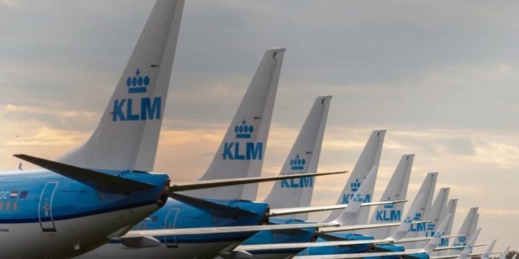 Foto: Shutterstock.com/Anjo ten Kate, ilustracija