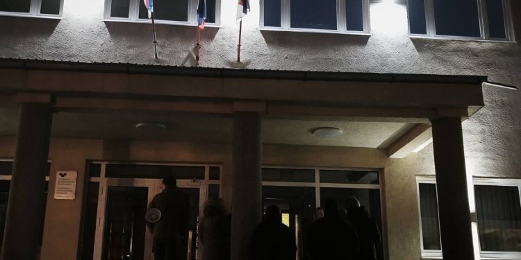 TRAGIKOMEDIJA BLOKADERA U BAČKOM PETROVCU