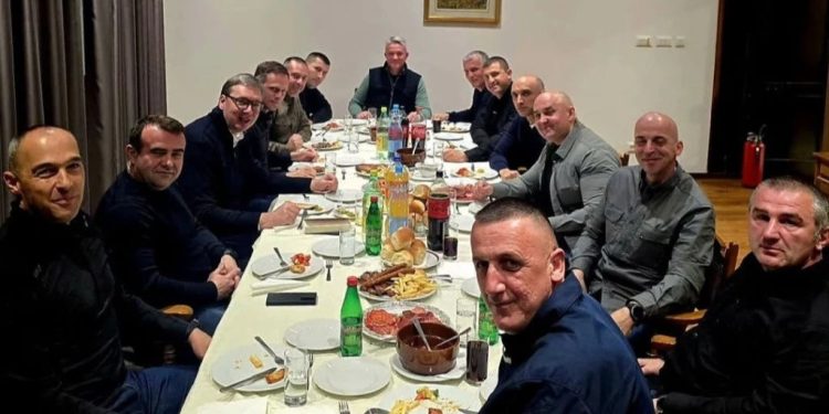 Foto: Print screen/Instagram, @buducnostsrbijeav