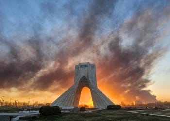 Foto: (ISNA via AP/Davoud Ghahrdar