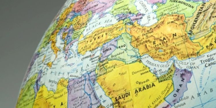 Foto: Shutterstock.com/Paul Laragy, ilustracija