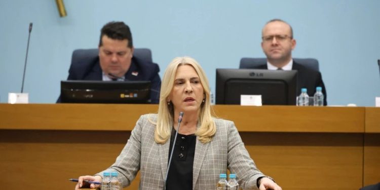 Foto: TANJUG/FOTO SRNA/ BORISLAV ZDRINJA