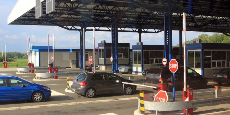 Foto: Shutterstock.com/Netfalls Remy Musser, ilustracija