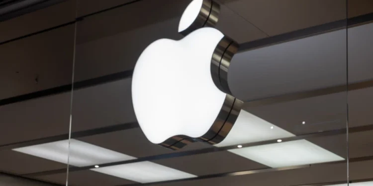 Foto: shutterstock.com/JHVEPhoto, ilustracija