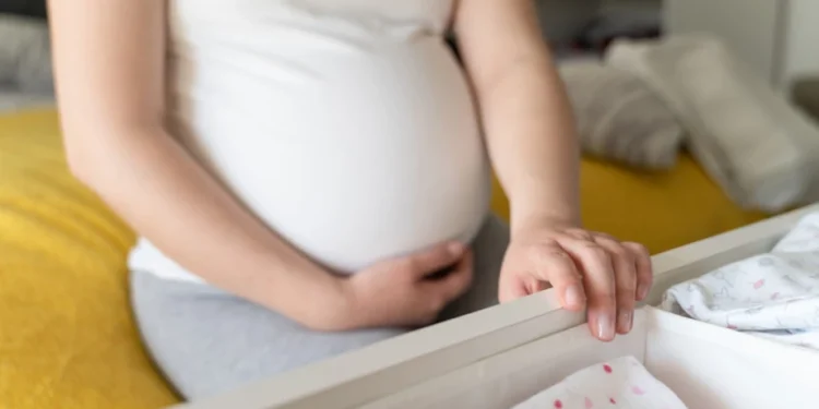 Foto: Shutterstock.com/Miljan Zivkovic, ilustracija