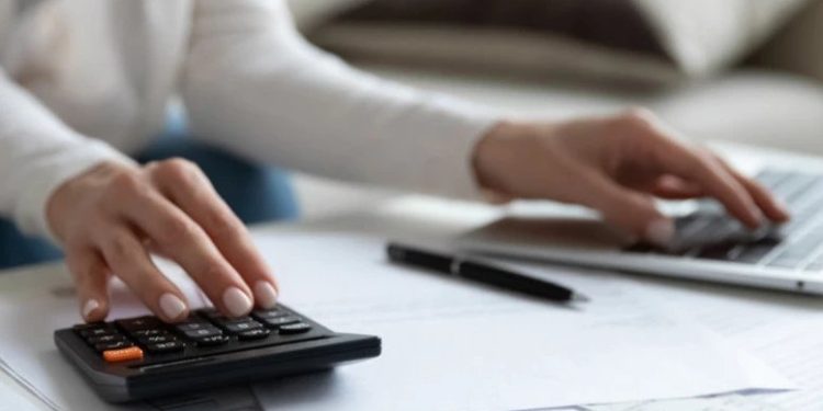 Foto: Shutterstock.com/fizkes, ilustracija