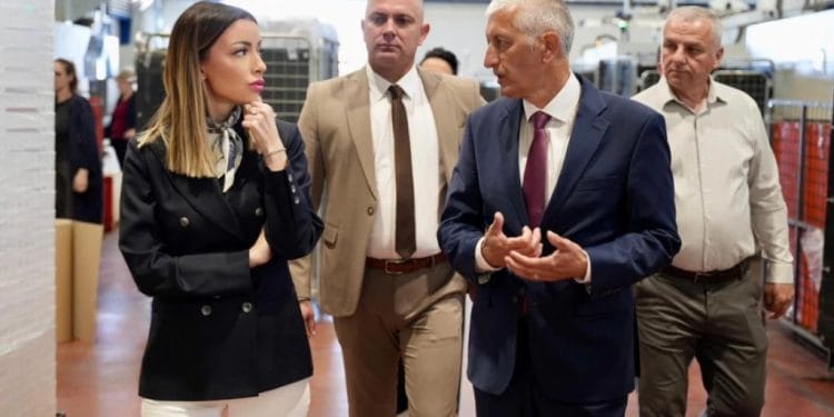 Foto: TANJUG/MINISTARSTVO PRIVREDE