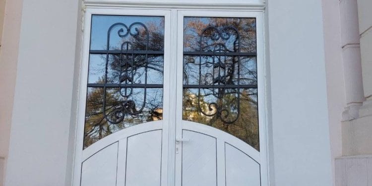 Gymnázium Jána Kollára so žiackym domovom